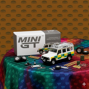 MiniGT - Land Rover Defender 110 - British Red Cross Search and Rescue
