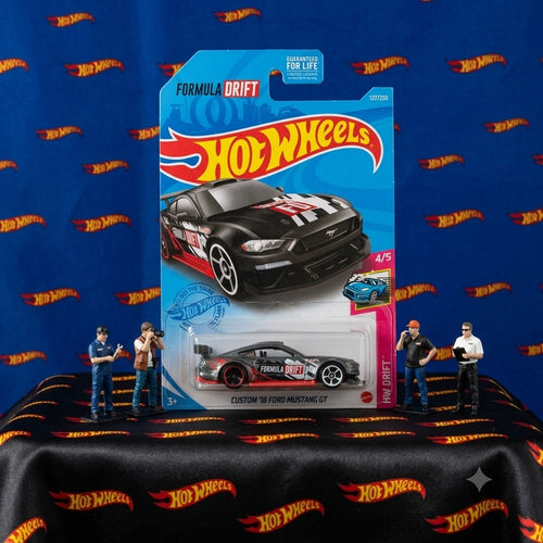 Hot Wheels - Custom 18 Ford Mustang GT