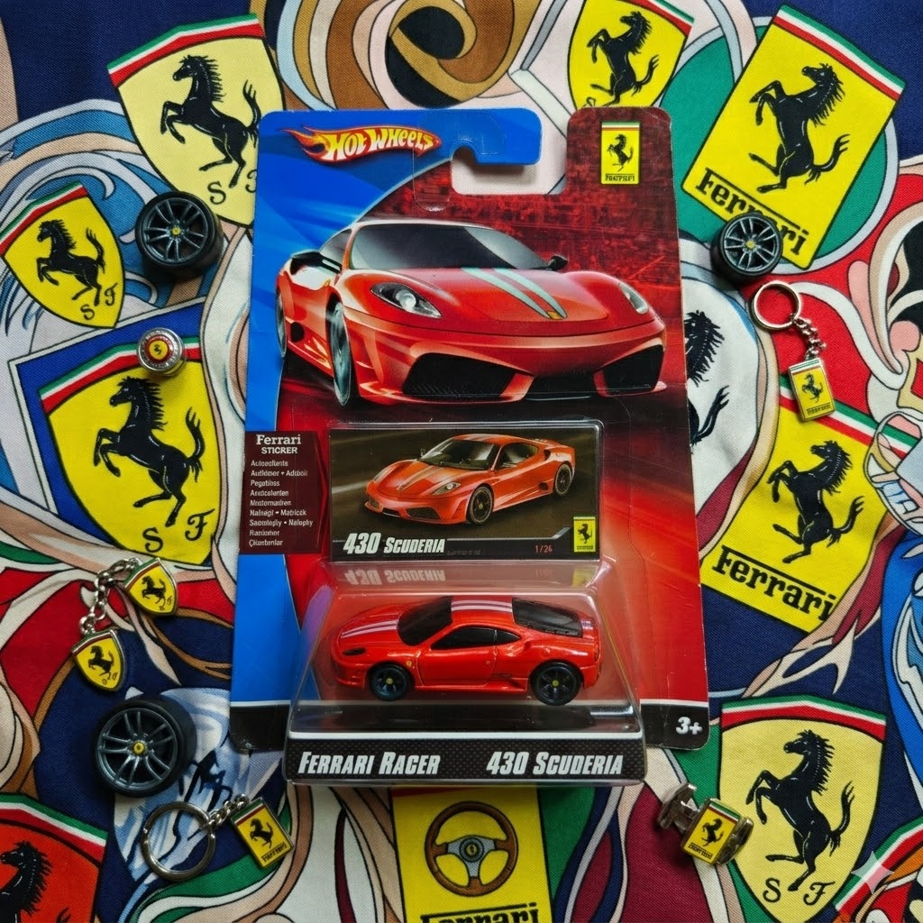 Hot-Wheels-Ferrari-Racer-430-Scuderia
