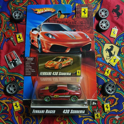 Hot-Wheels-Ferrari-Racer-430-Scuderia