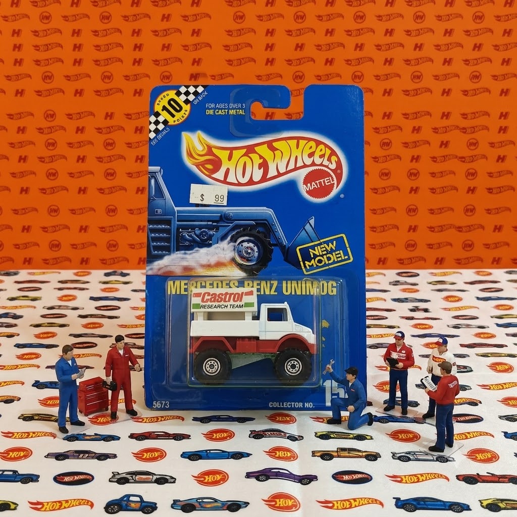 Hot Wheels Mainline Mercedes Benz Unimog Casrtol