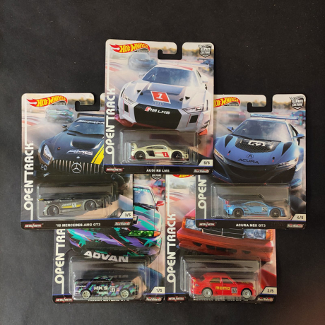 Open track cheap hot wheels set